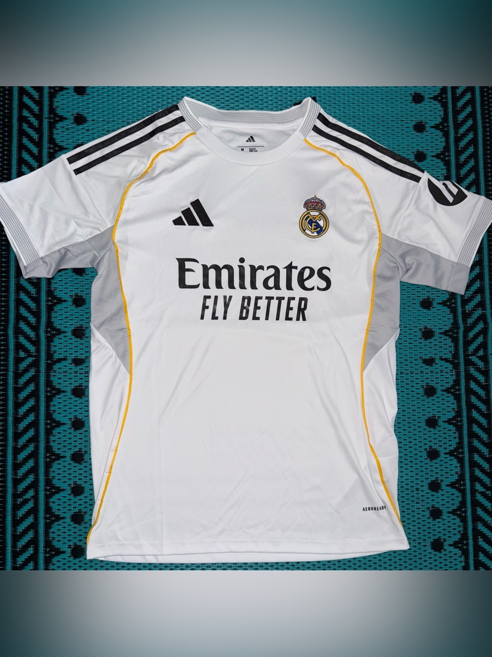 Real Madrid 25/26 Home Jersey/kit Fan Version (Medium)